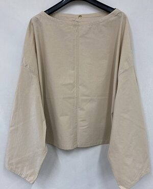 エンネオット　　 　　　　　　ブラウス