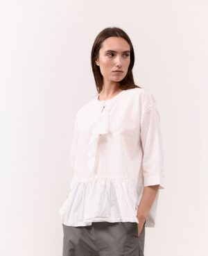 リアルト４８　　　　　　　ブラウス